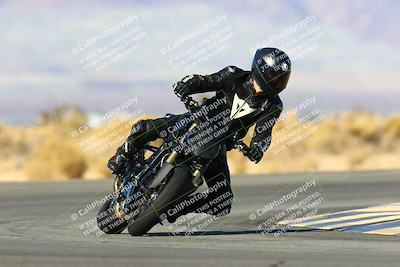 media/Jan-09-2022-SoCal Trackdays (Sun) [[2b1fec8404]]/Turn 16 (11am)/